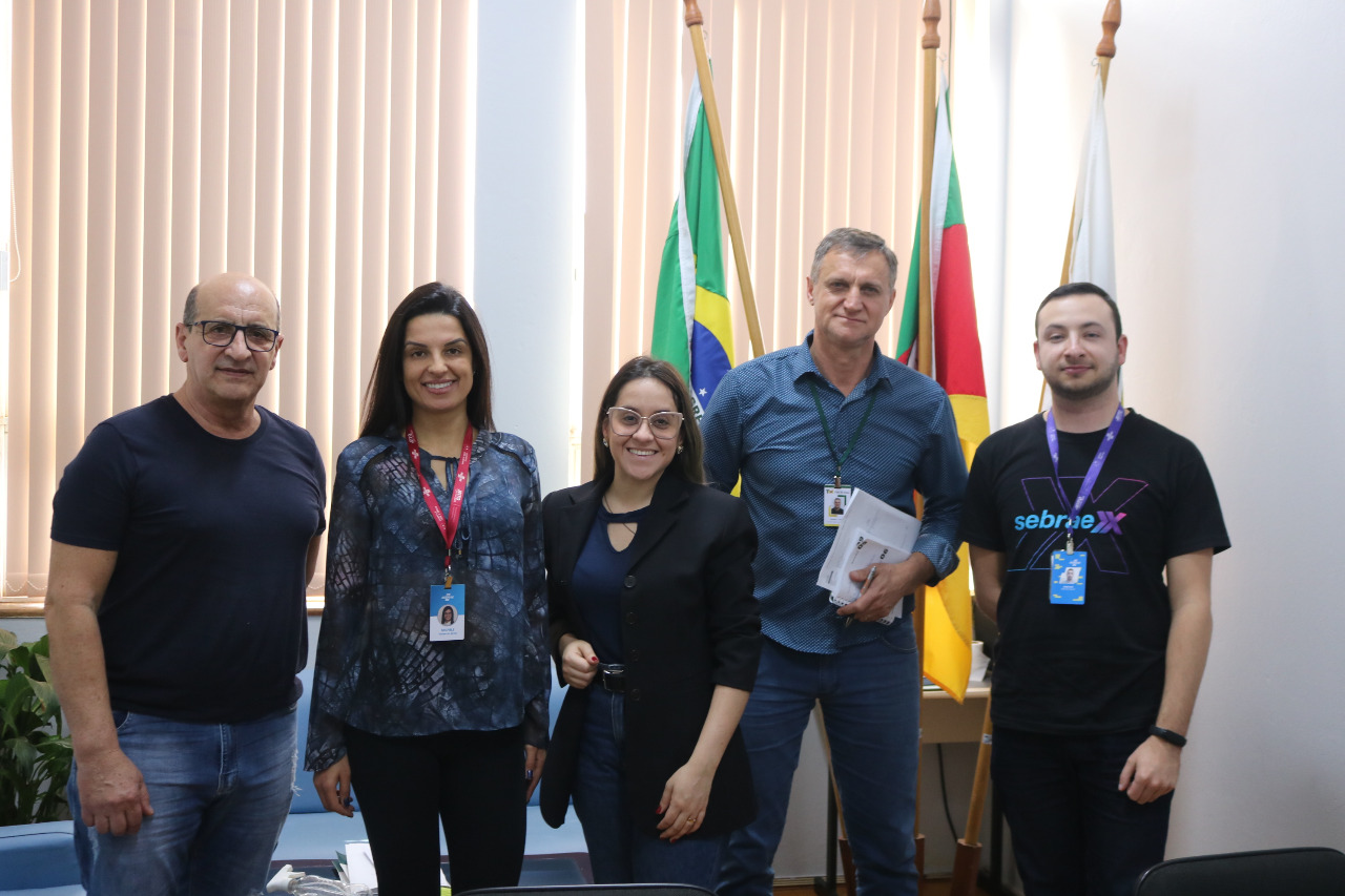 CONSULTORES DO SEBRAE VISITAM O MUNICÍPIO
